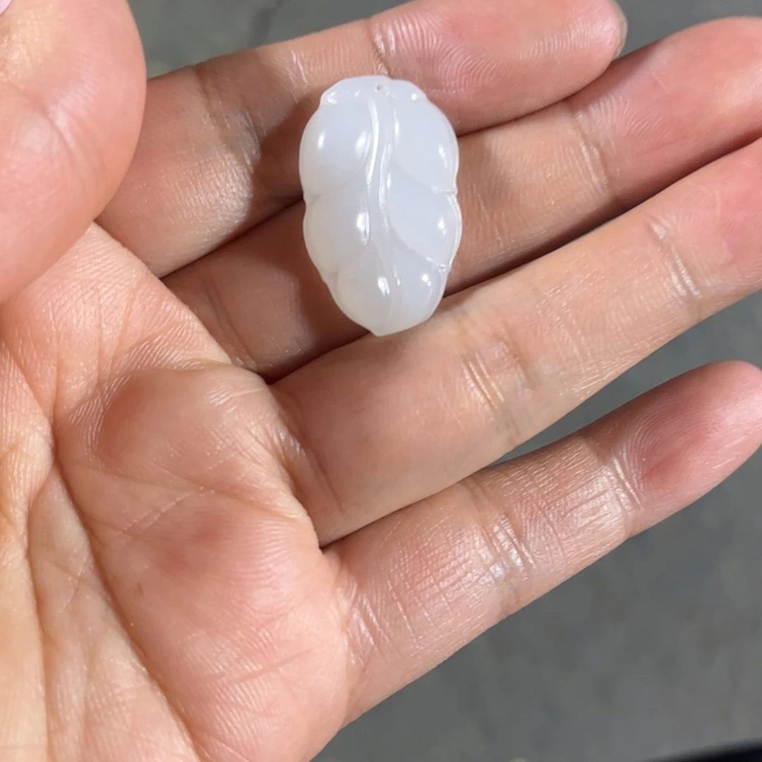 和田玉耳饰未镶嵌