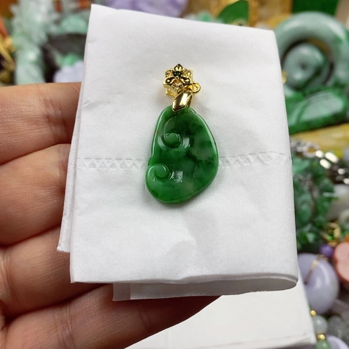翡翠吊坠(不含链)未镶嵌微***A