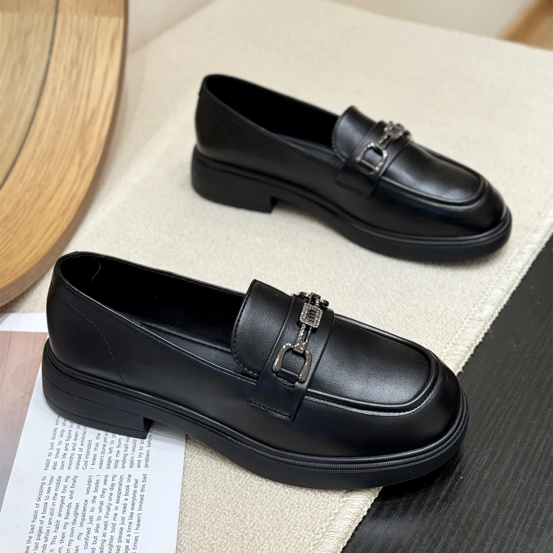 网红复古一脚蹬粗跟小皮鞋女2025新款秋季厚底通勤单鞋百搭乐福鞋