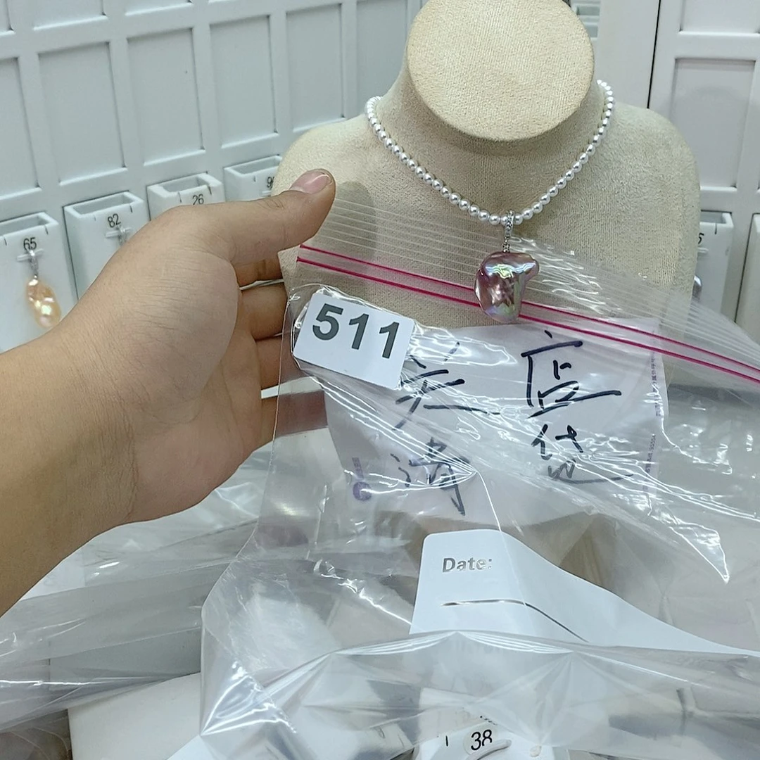 淡水珍珠颈饰合金