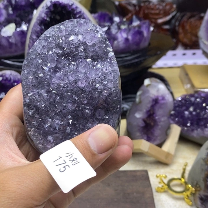 未镶嵌紫晶大型摆件（非配饰）