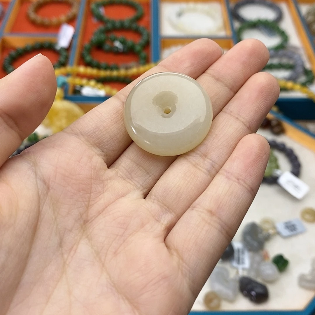 和田玉未镶嵌颈饰w41俄料平安扣