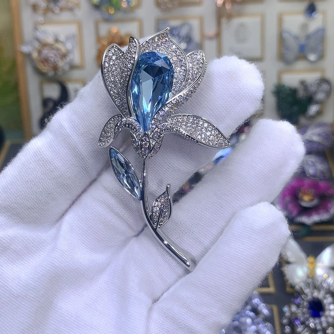 仿水晶铜胸针胸花