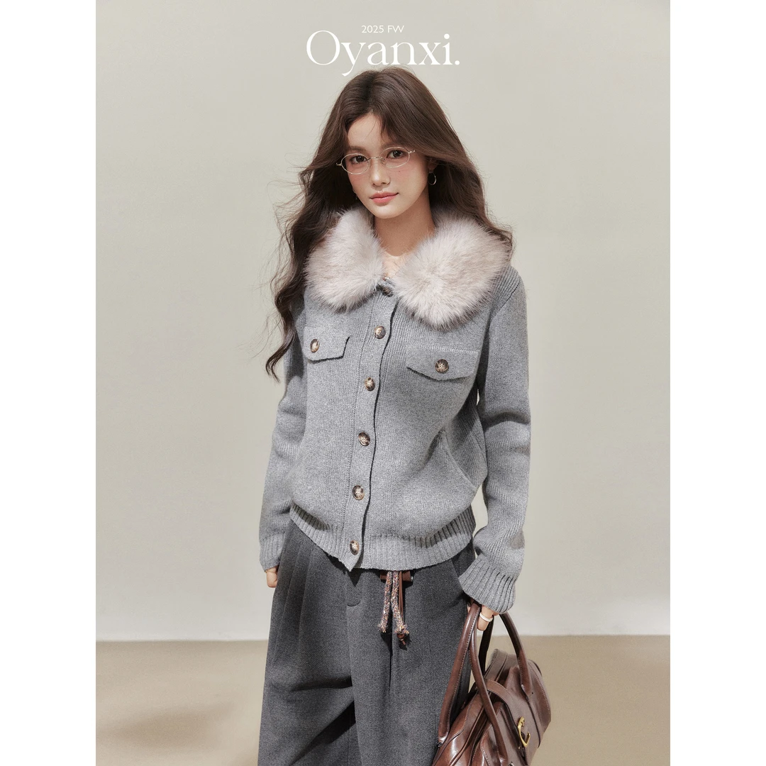 欧阳喜《灰白绒偶》灰色毛衣外套女秋冬宽松毛领针织开衫外穿上衣
