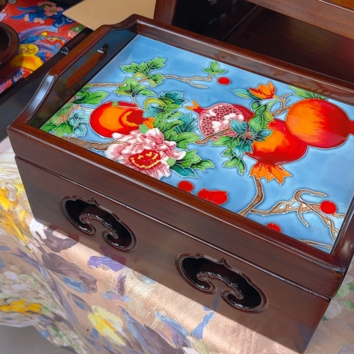 盖子款瓷板画艺术作品