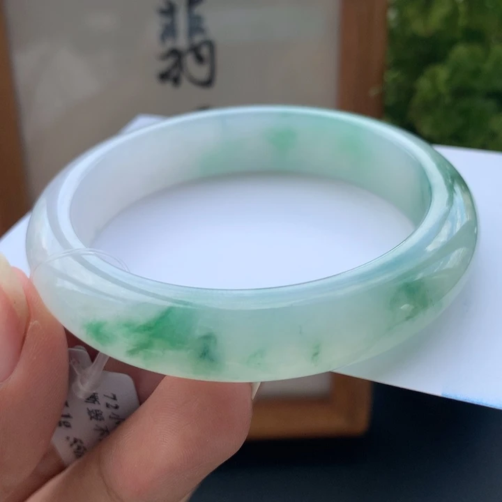 翡翠手镯未镶嵌翡翠手镯55+