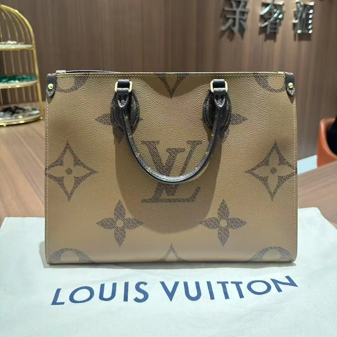 99新 LouisVuitton/路易威登 lv中号老花on the go老花新款芯片