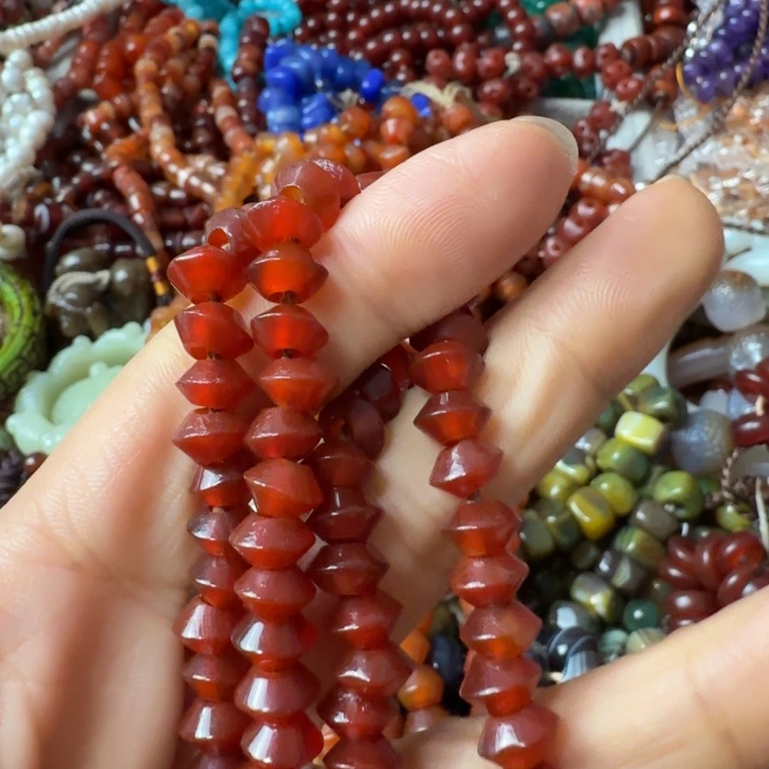 路***间玛瑙/玉髓未镶嵌颈饰