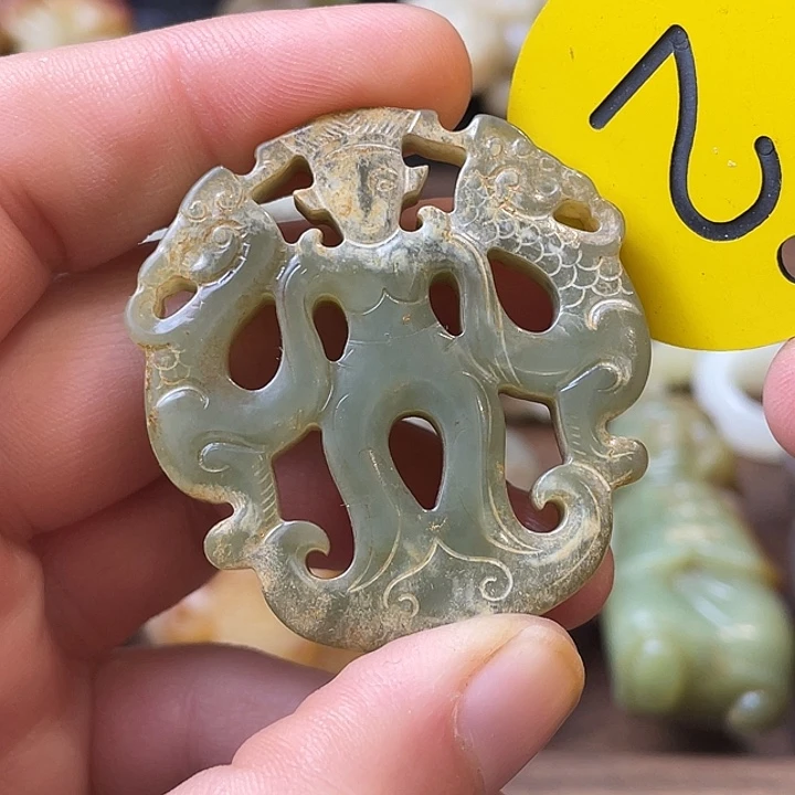 和田玉（糖玉）未镶嵌颈饰