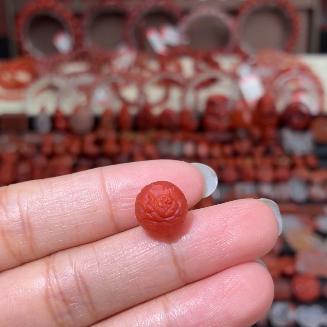 南红玛瑙未镶嵌颈饰莲花珠子11+