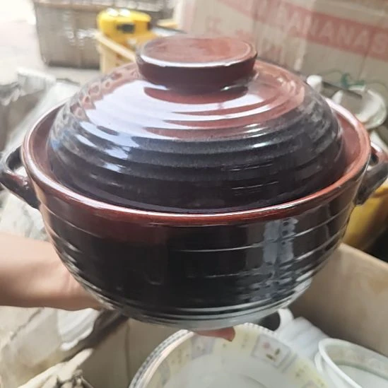 库存微瑕紫砂中锅一个