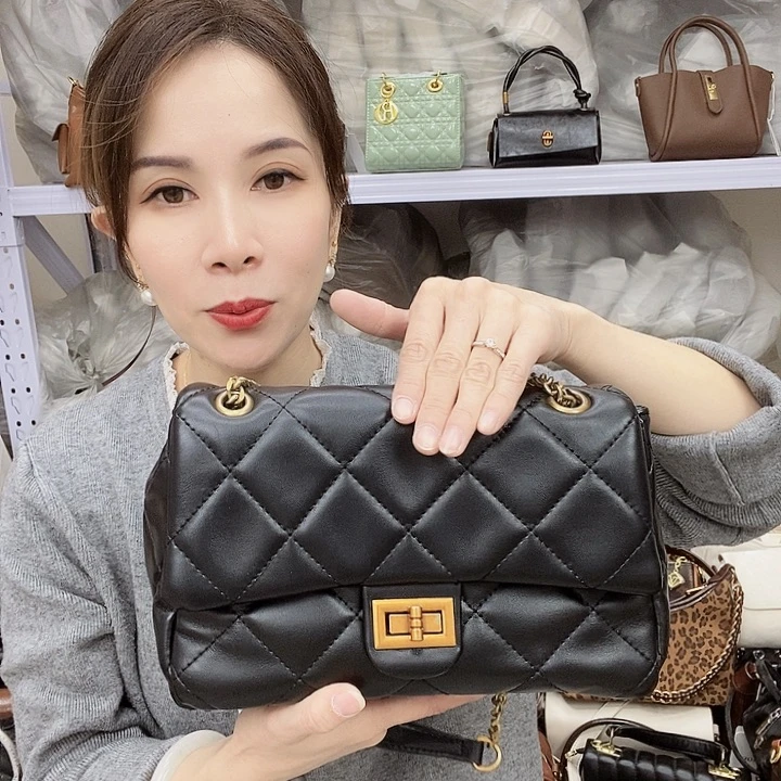 蚕丝小牛剖层皮革PU