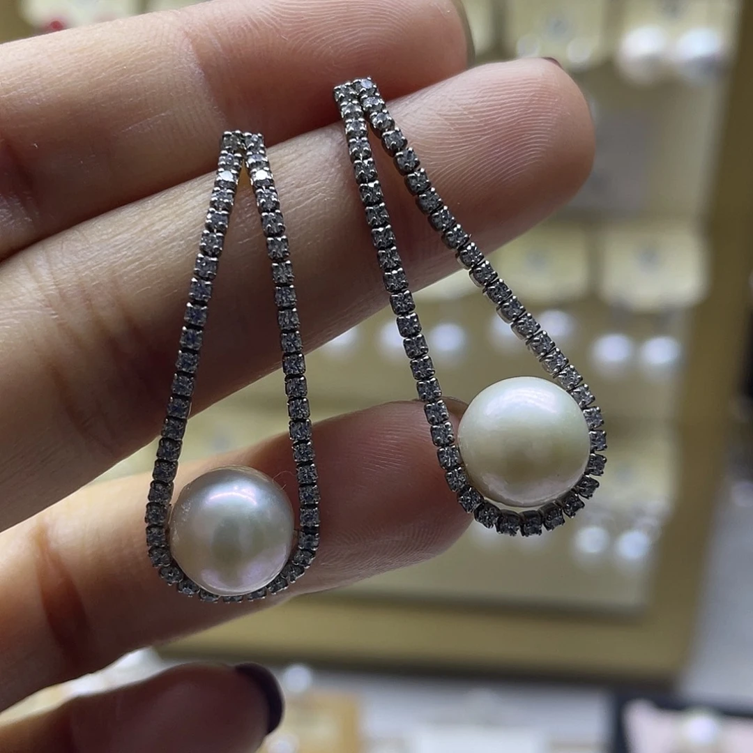 淡水珍珠银S925镶嵌耳饰