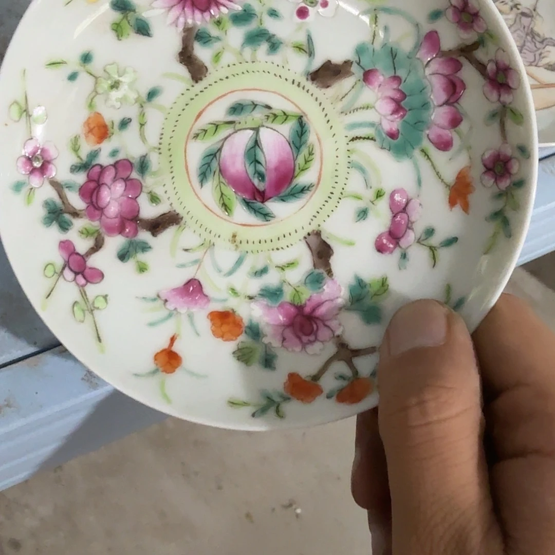 瓷片摆件等方式在不同行业