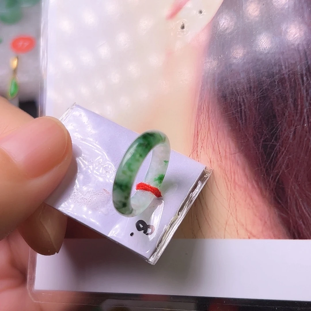 蜜****翡翠戒圈未镶嵌指环