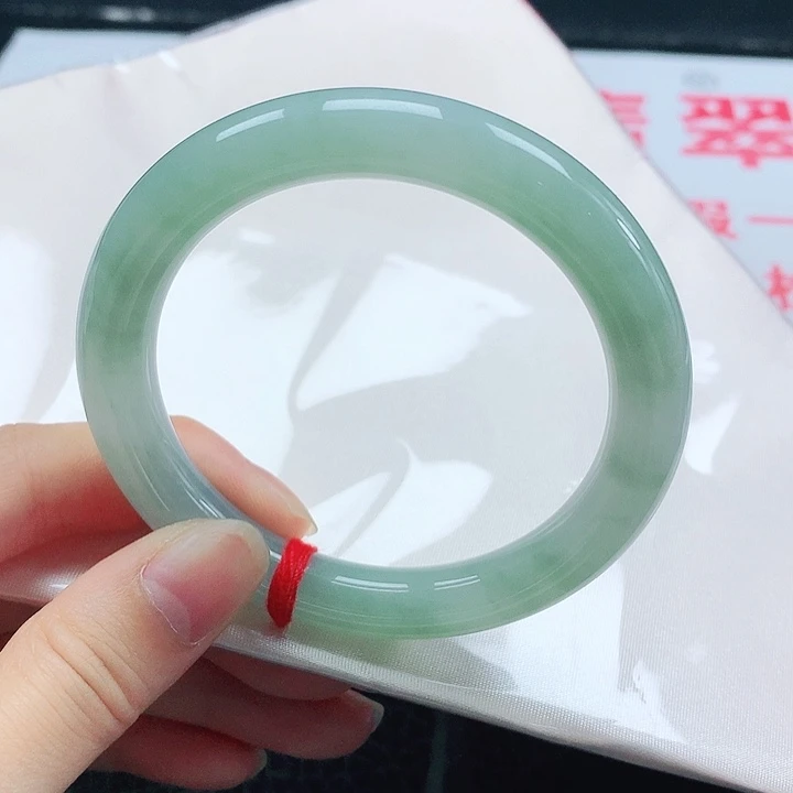 翡翠手镯未镶嵌翡翠手镯53圆