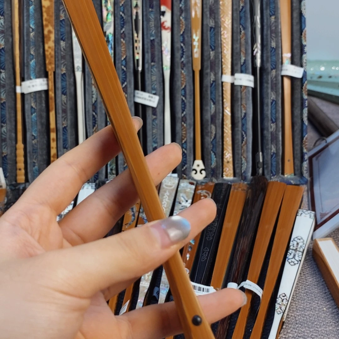 芊****扇子纯手工制作工艺