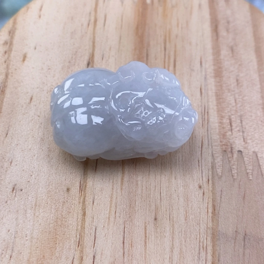 翡翠未镶嵌颈饰多人如意貔貅吊坠