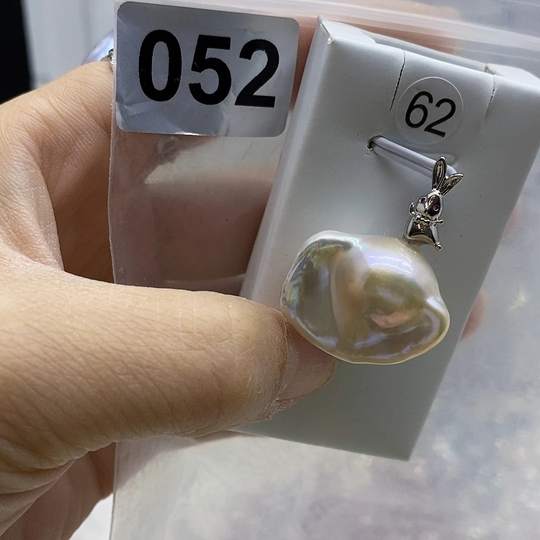 合金耳饰淡水珍珠