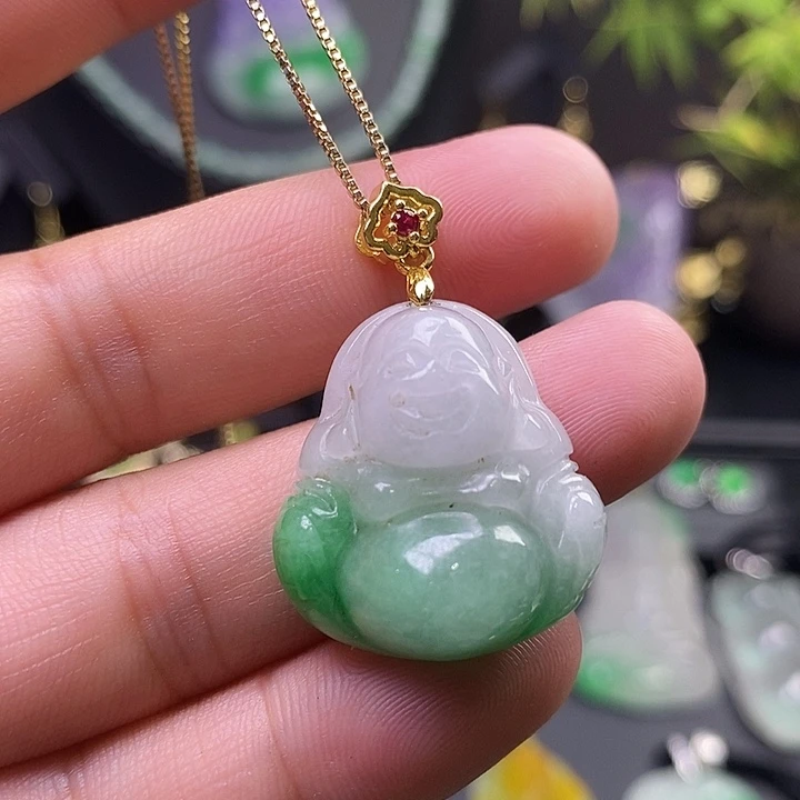 翡翠未镶嵌吊坠(赠链)