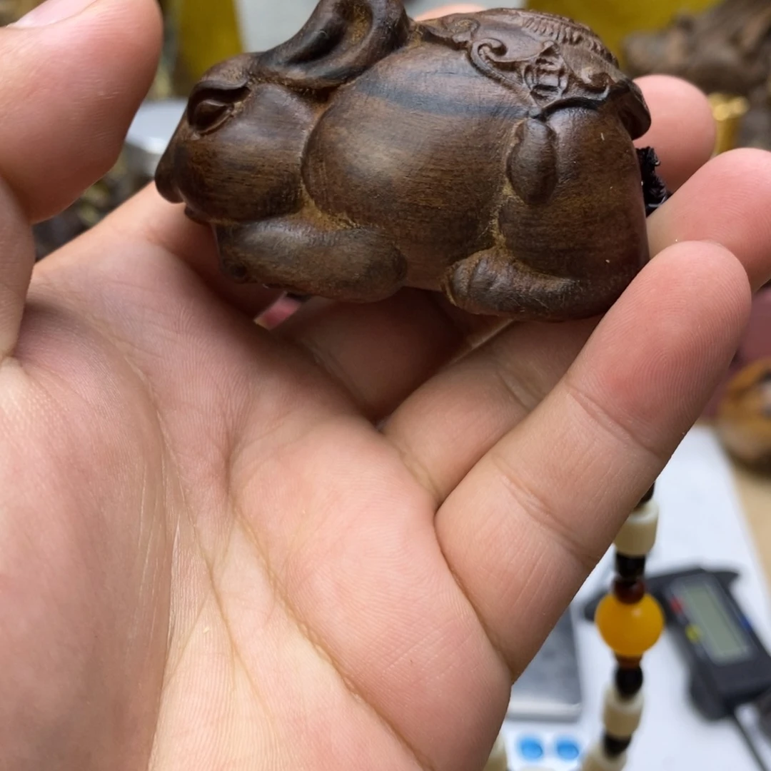 大叶紫檀（黑酸枝木类）