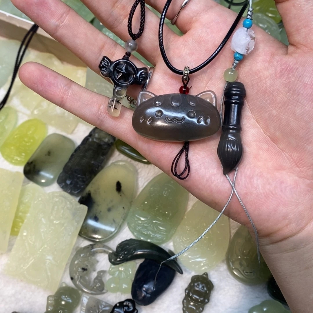 镔***岫玉未镶嵌吊坠(不含链)