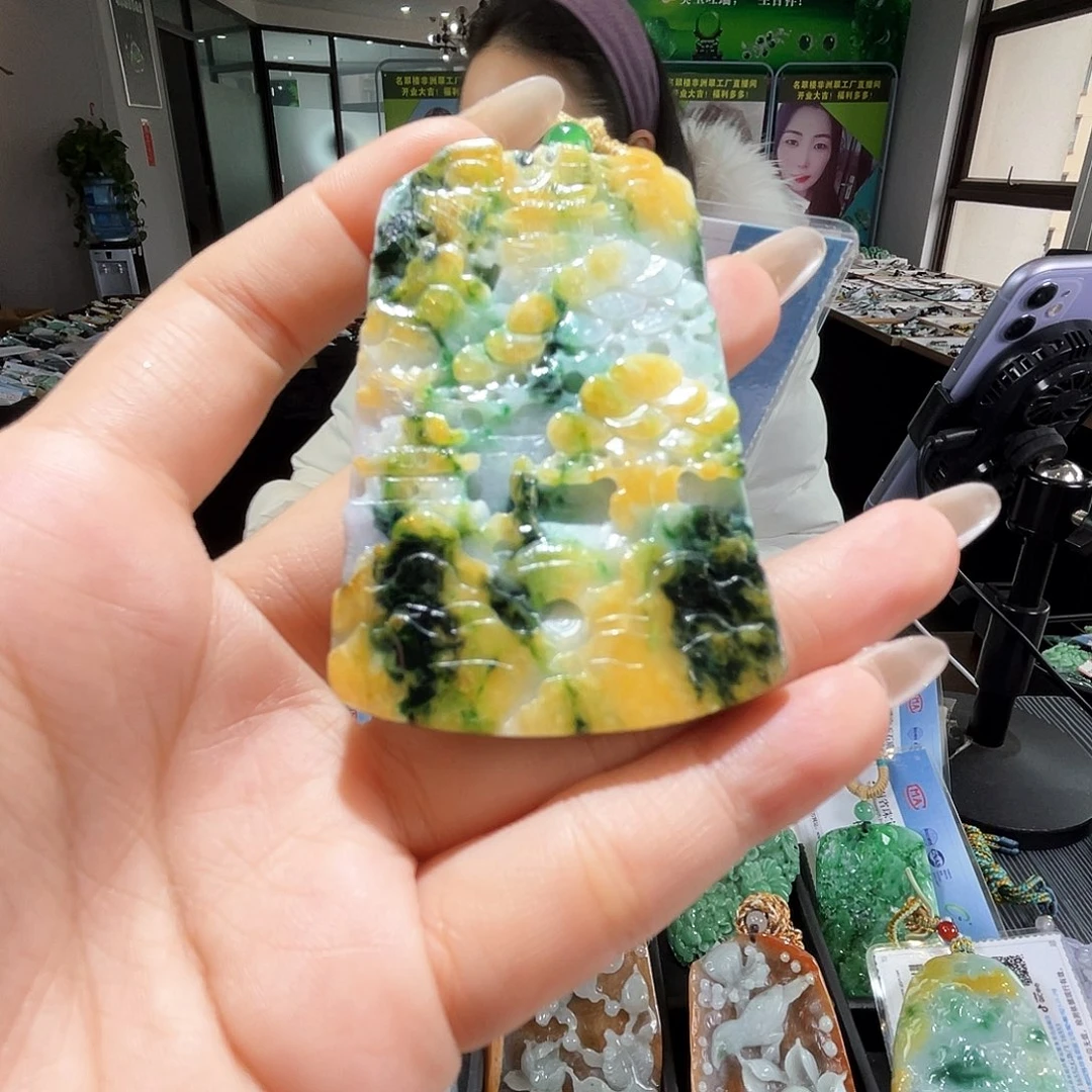 颈饰未镶嵌翡翠一
