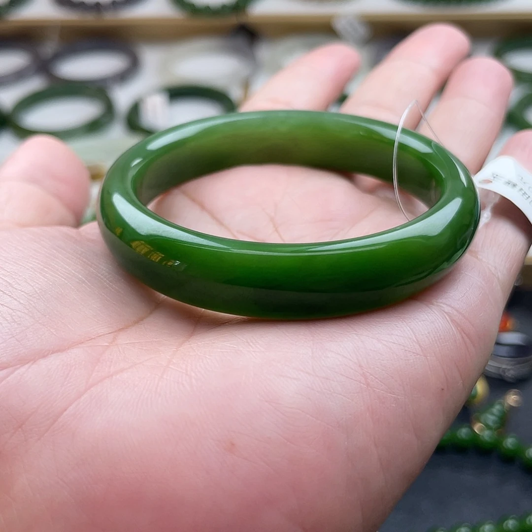 和田玉（碧玉）手镯未镶嵌