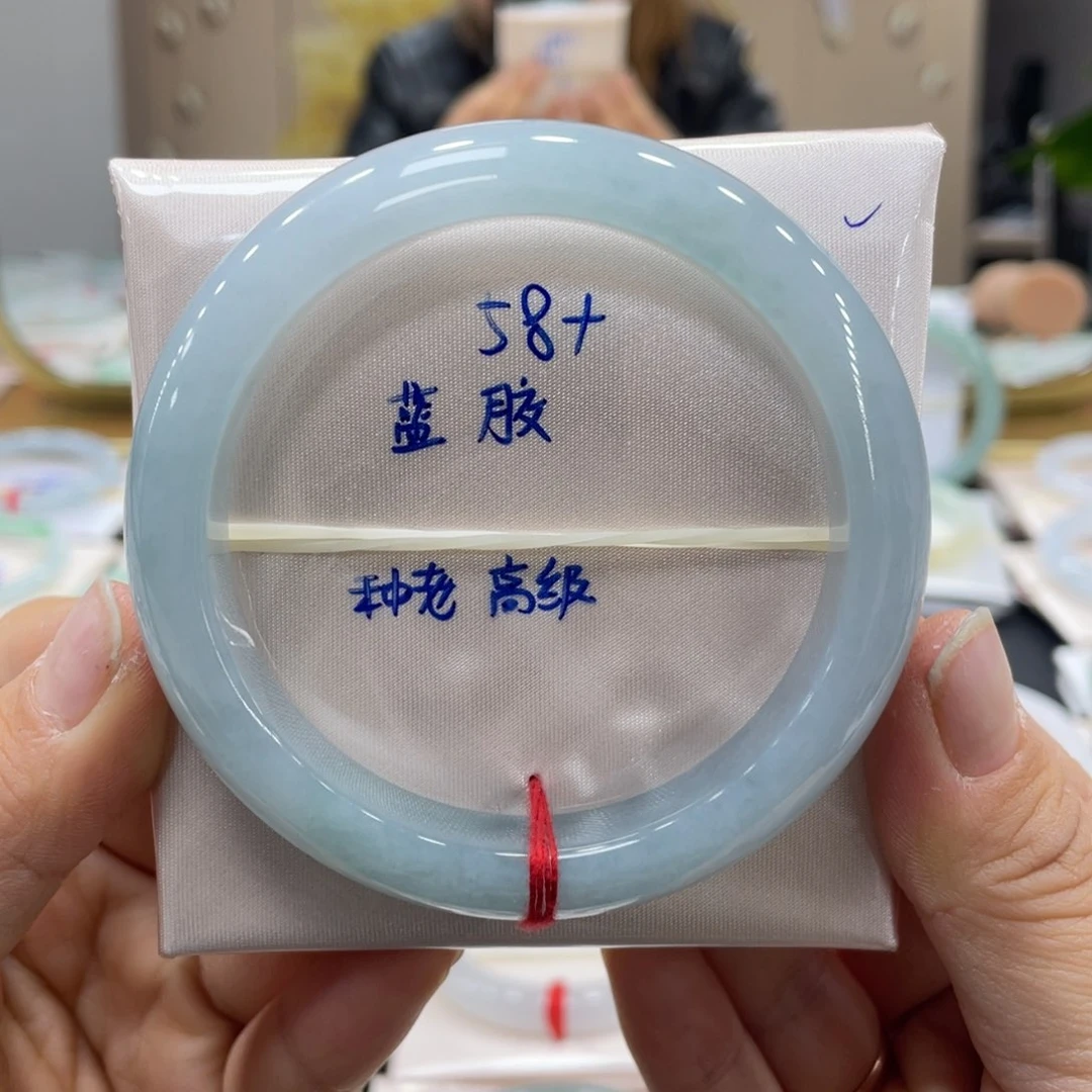 未镶嵌手镯翡翠翡翠