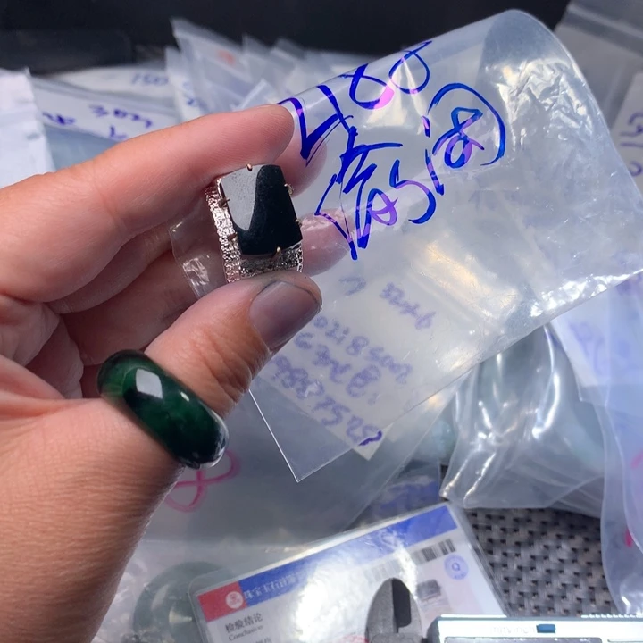 定制翡翠未镶嵌偷*