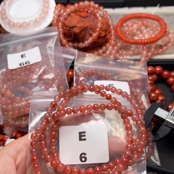 南红玛瑙未镶嵌多样性发货默认微瑕称重5mm