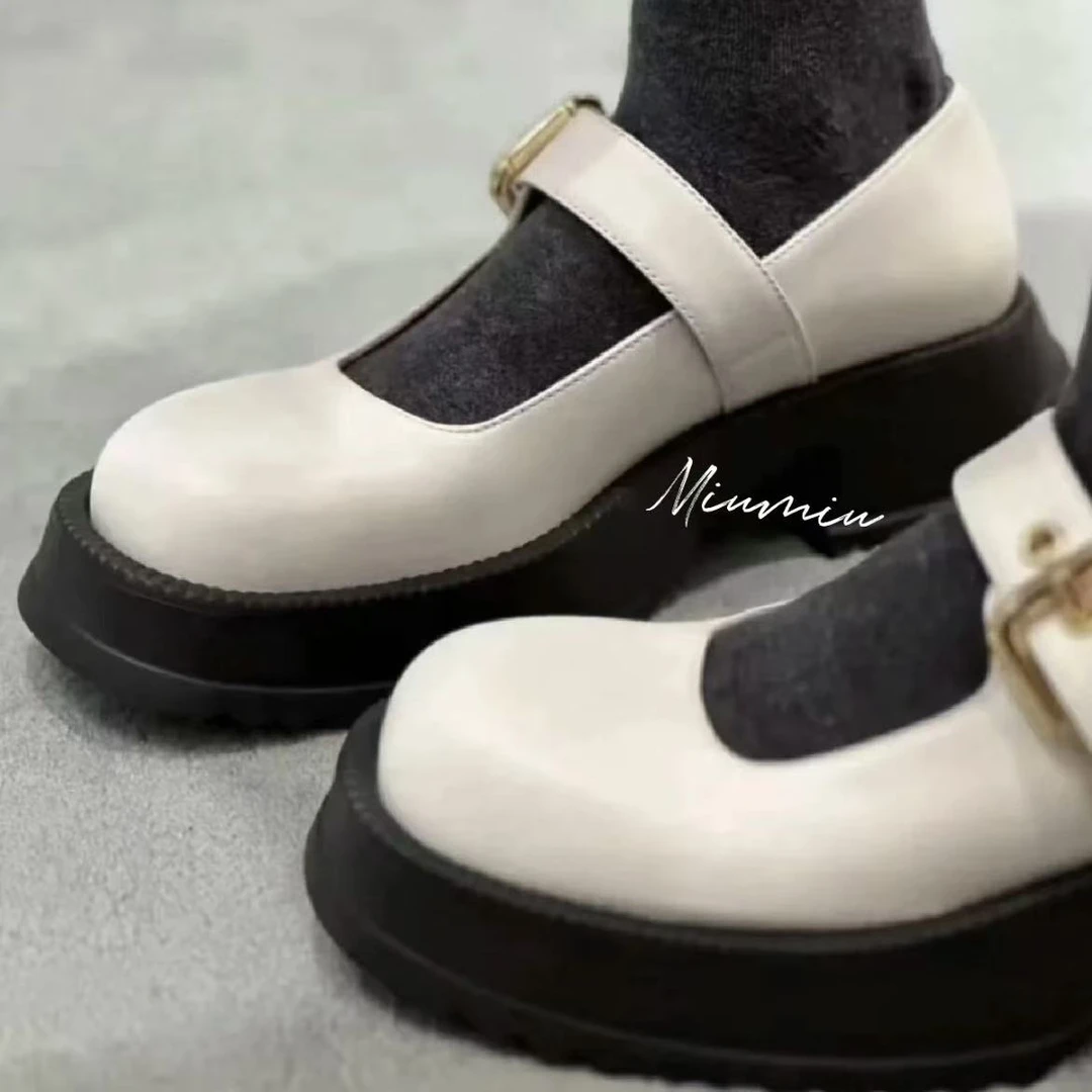 未使用 MARNI /七七/厚底白色玛丽珍女鞋