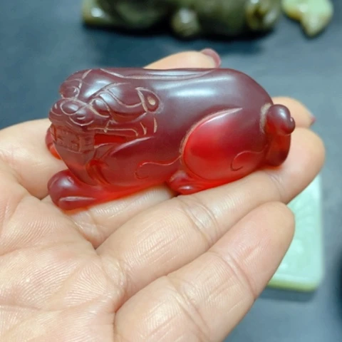 紫金钵盂菩提吊坠比***者