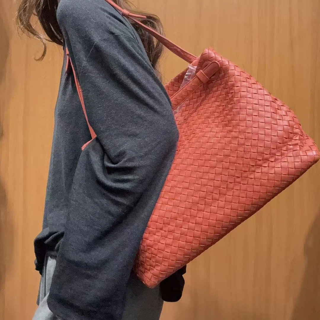 95新 BOTTEGA VENETA/葆蝶家 【福利】【蕾】 2FP814 橘色双桥包