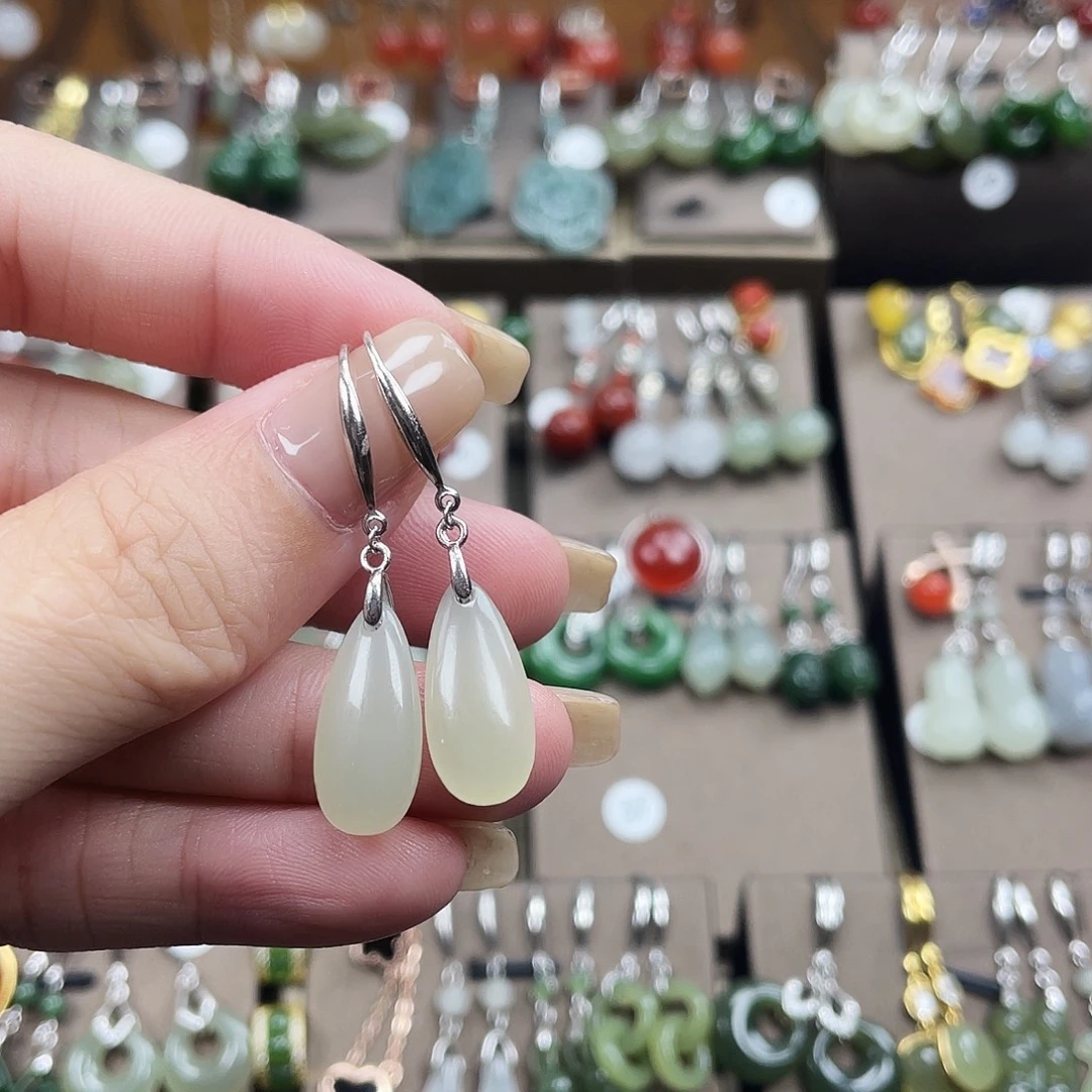 和田玉银S925镶嵌耳饰水滴