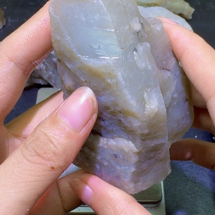 和田玉未镶嵌珠宝半成品