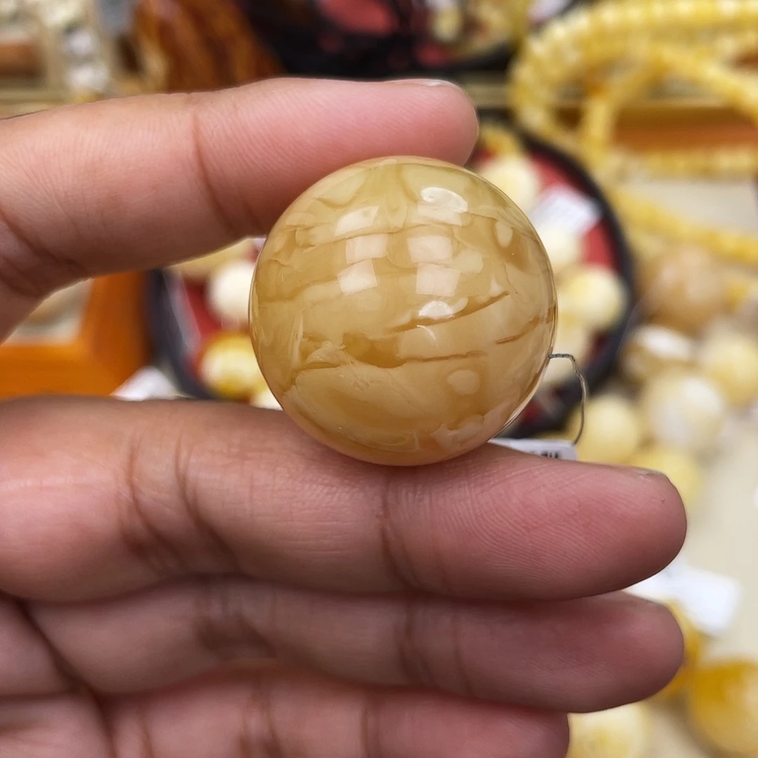 蜜蜡未镶嵌珠宝奇石28.5