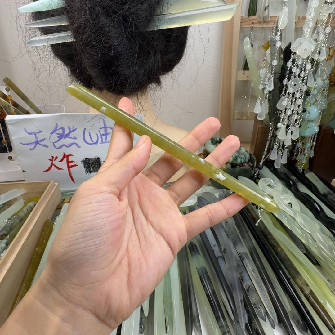 蛇纹石玉未镶嵌发饰