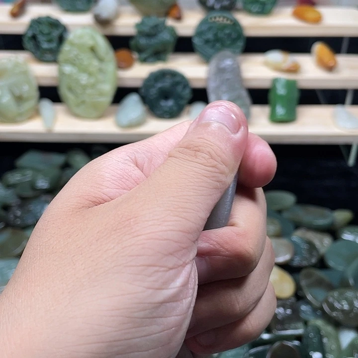 来***夏未镶嵌和田玉挂件