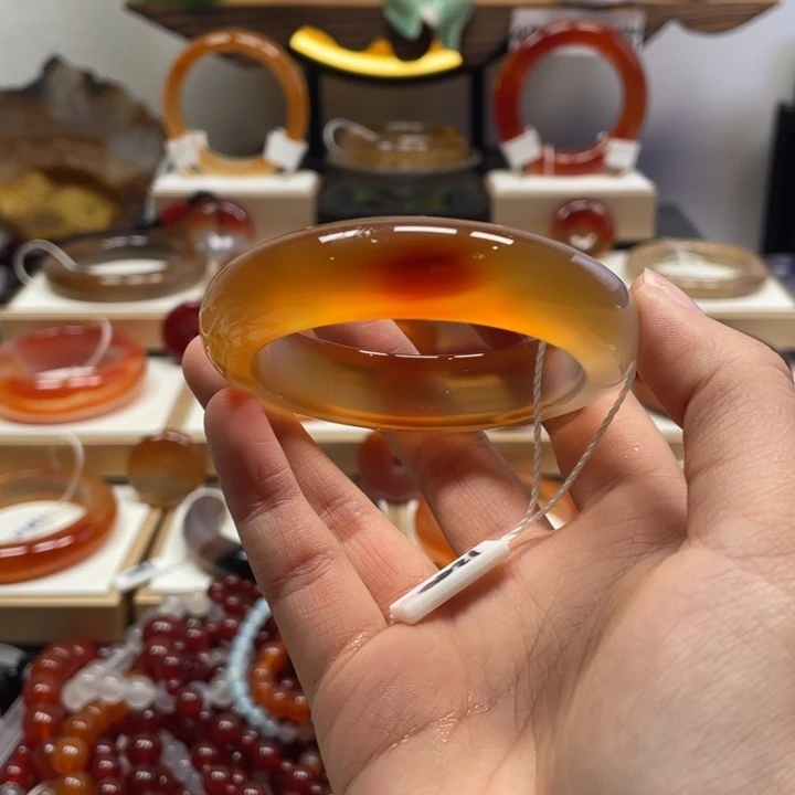 玛瑙/玉髓未镶嵌手镯