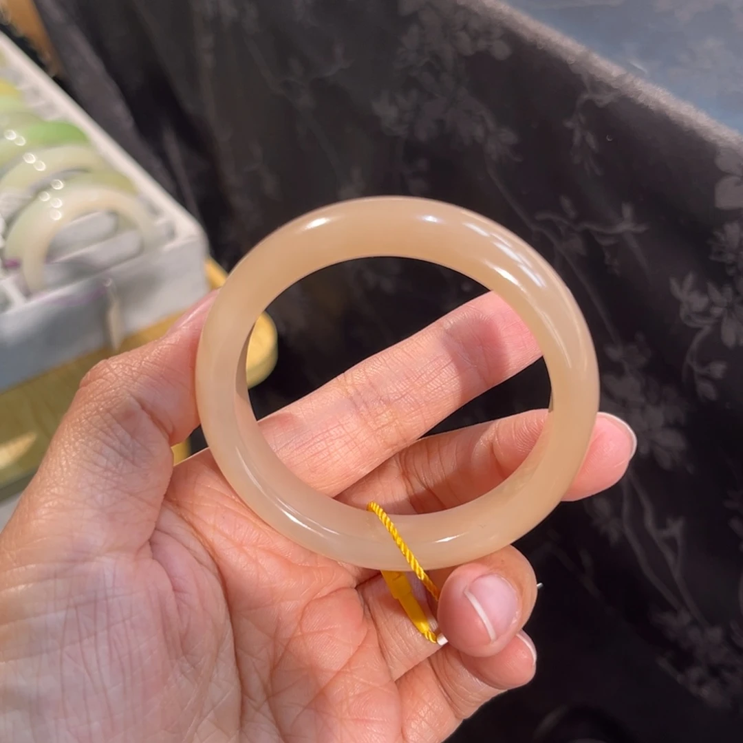 和田玉未镶嵌手镯   「浓粉」小圈 高品漏价