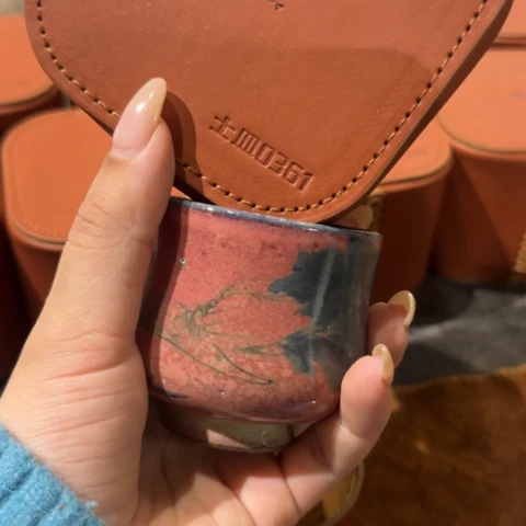 景德镇鱼和熊手工陶艺