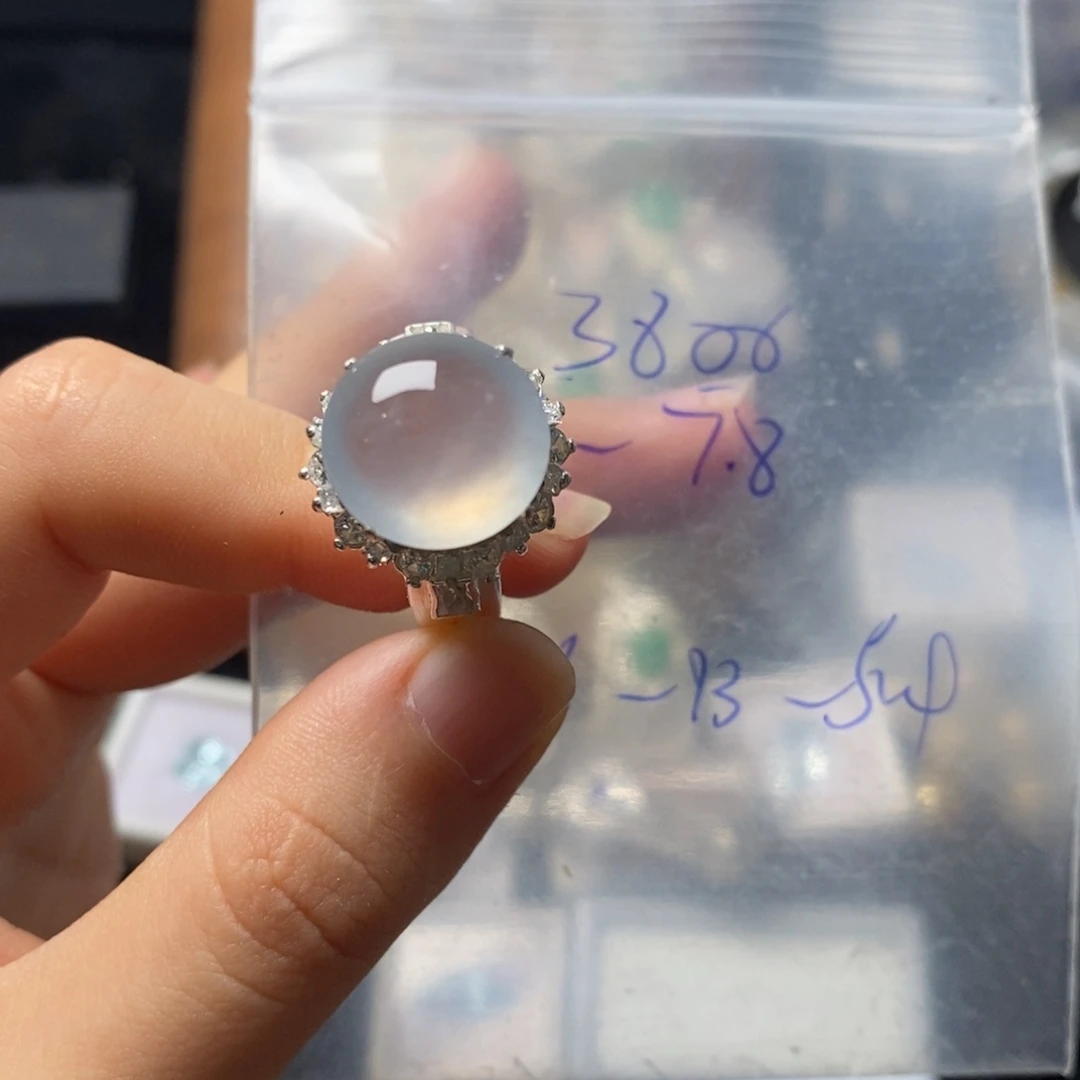 定制翡翠未镶嵌不退不换