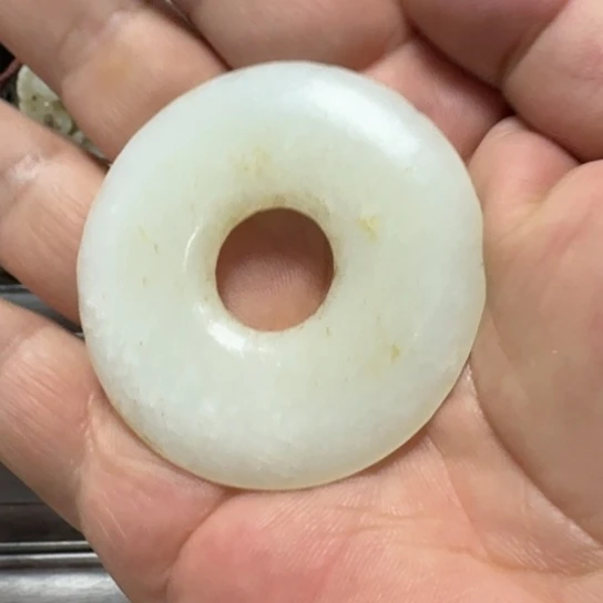 x***x和田玉未镶嵌颈饰