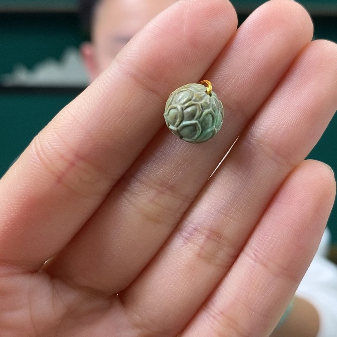 绿松石未镶嵌挂件