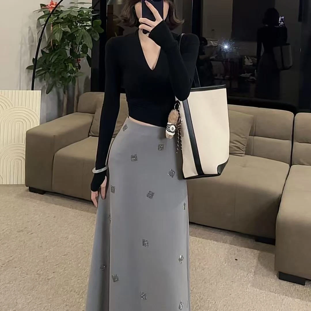 【OS&oneshow】时尚休闲套装高级感雾霾灰烫钻半身裙长袖早秋新款女