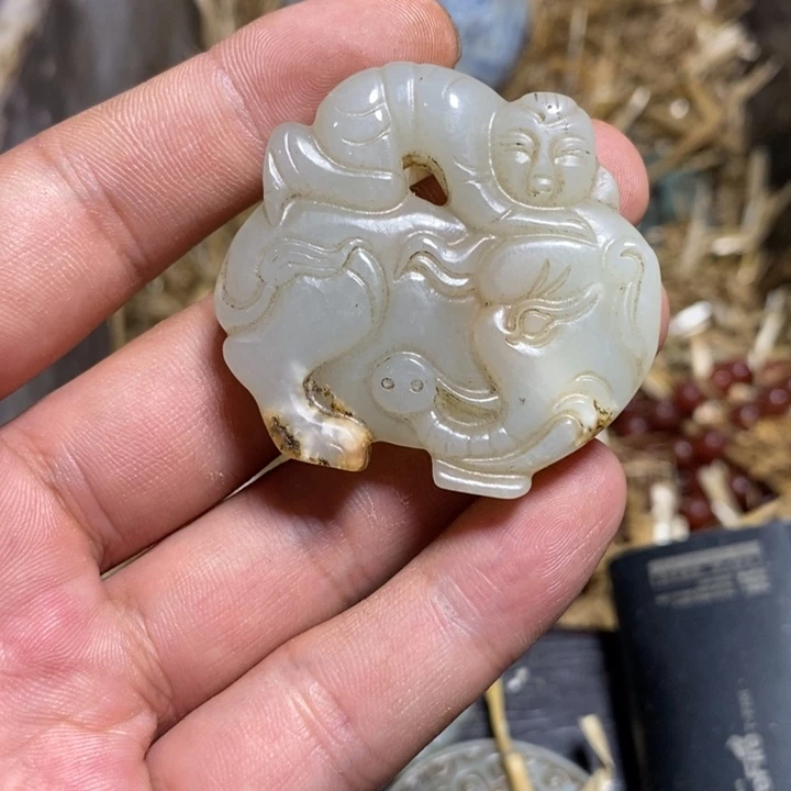 和田玉（糖玉）未镶嵌挂件