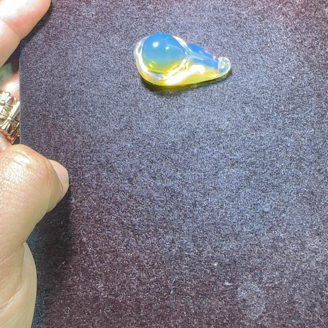 琥珀未镶嵌裸石琥珀