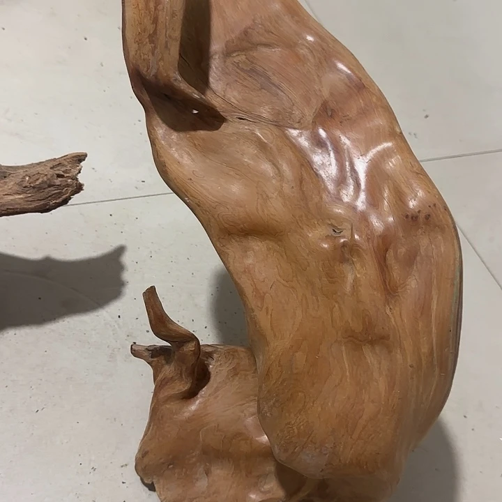 广***哥大叶紫檀（黑酸枝木类）