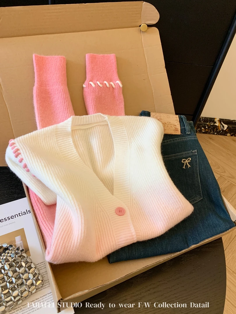 渐变粉色v领马海毛毛衣女秋冬款软糯马海毛针织开衫慵懒风短外套